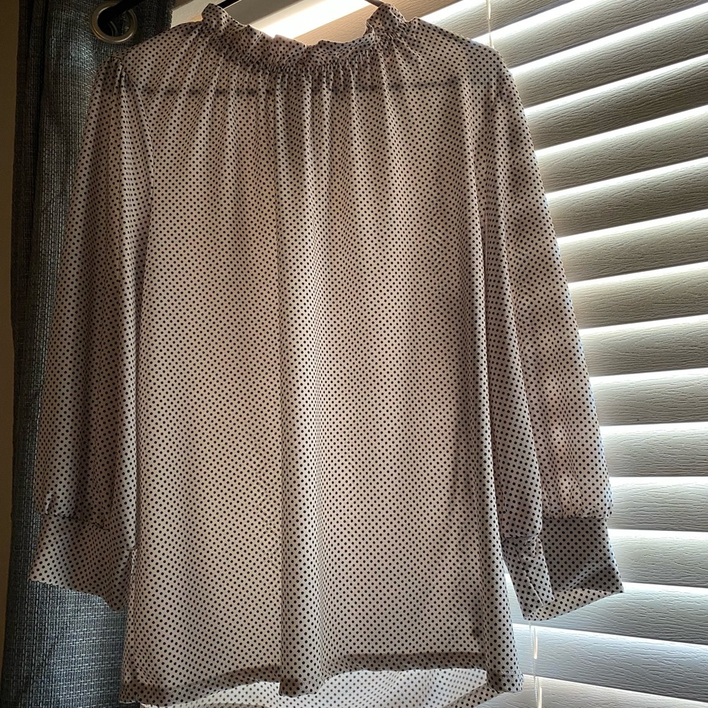 Business casual top